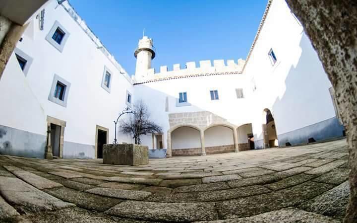 Casa Rural Castillo De Caceres Bagian luar foto